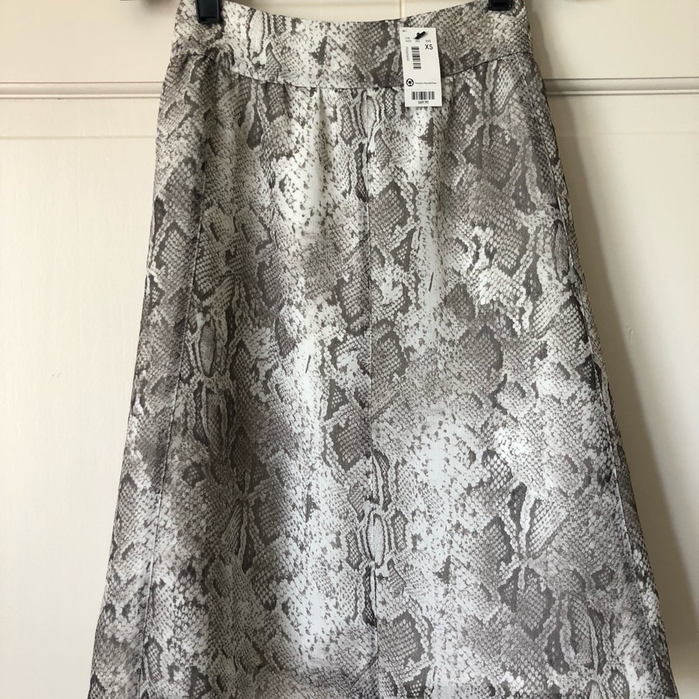 New snake skirt